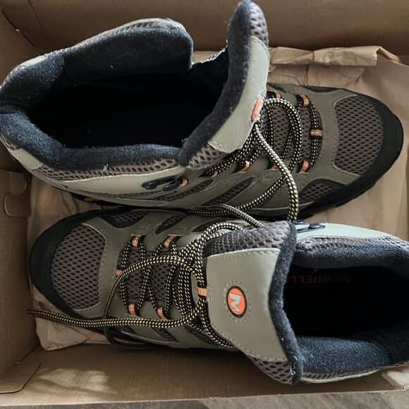 Men’s Merrell Moab 2 Mid GTX Hiking Boots - Size 11 - “Walnut” colorway. main image 4